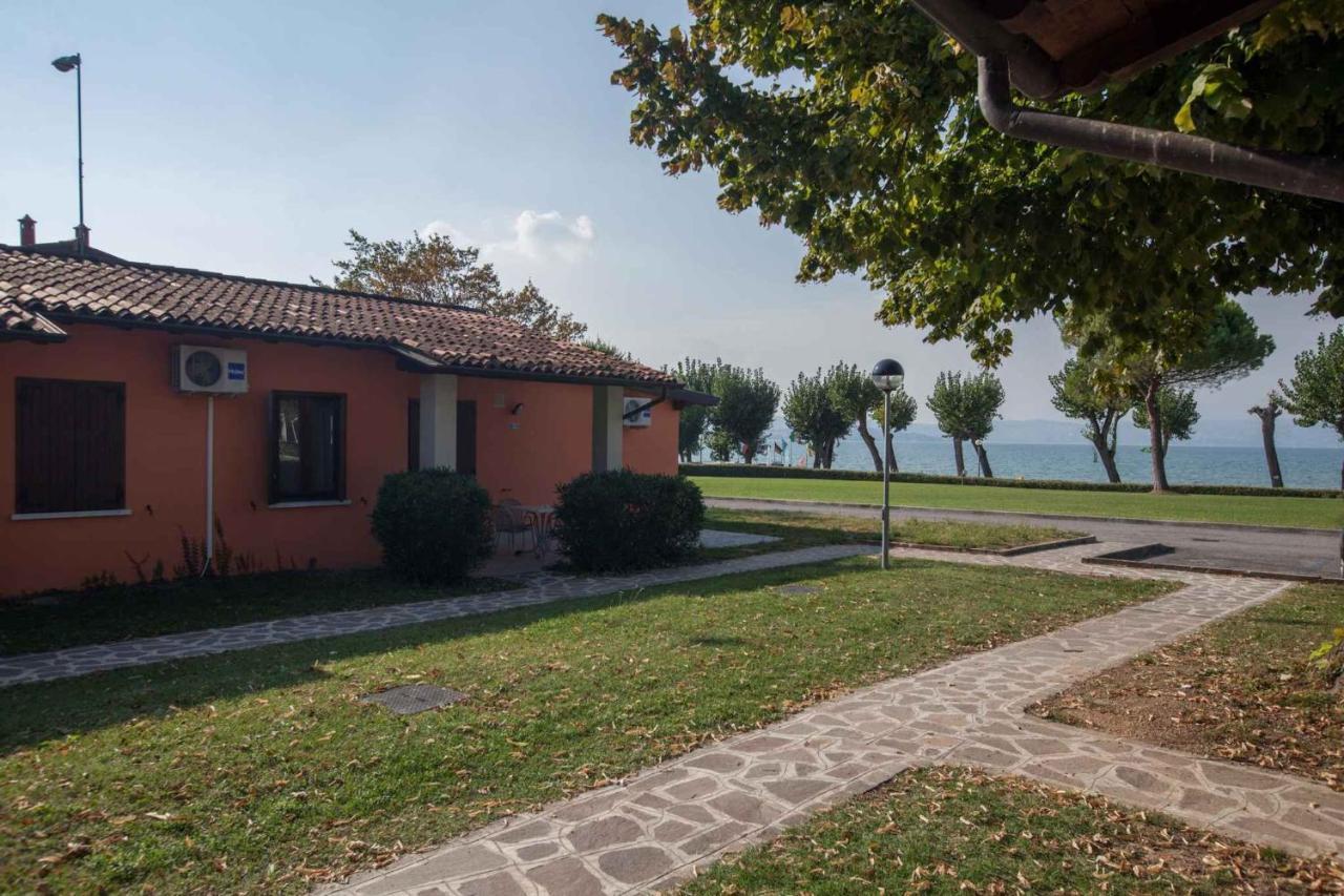 Holiday Homes In Sirmione/Gardasee 22174 Екстер'єр фото