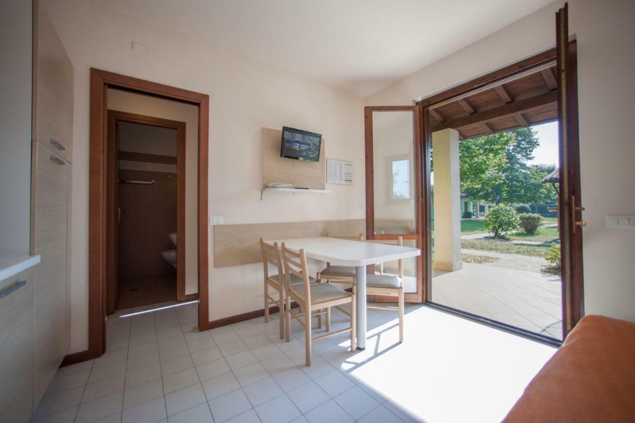 Holiday Homes In Sirmione/Gardasee 22174 Екстер'єр фото